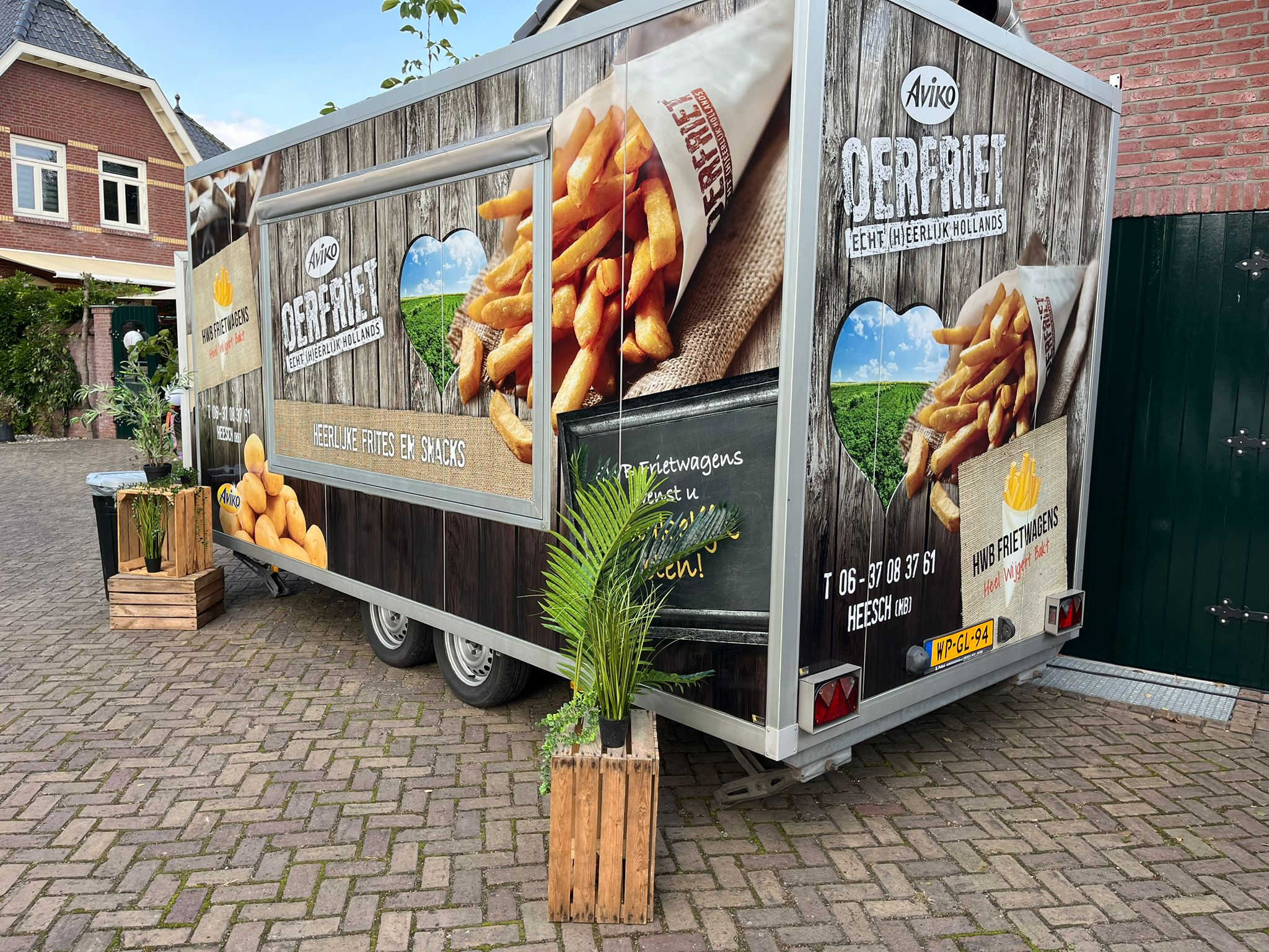 Cateringoplocatie-Onbeperktversefriet-Versefriet-Frietkar-Kinderverjaardag-Personeelsfeest-Bedrijfsuitje-Teamuitje-Frietwagen