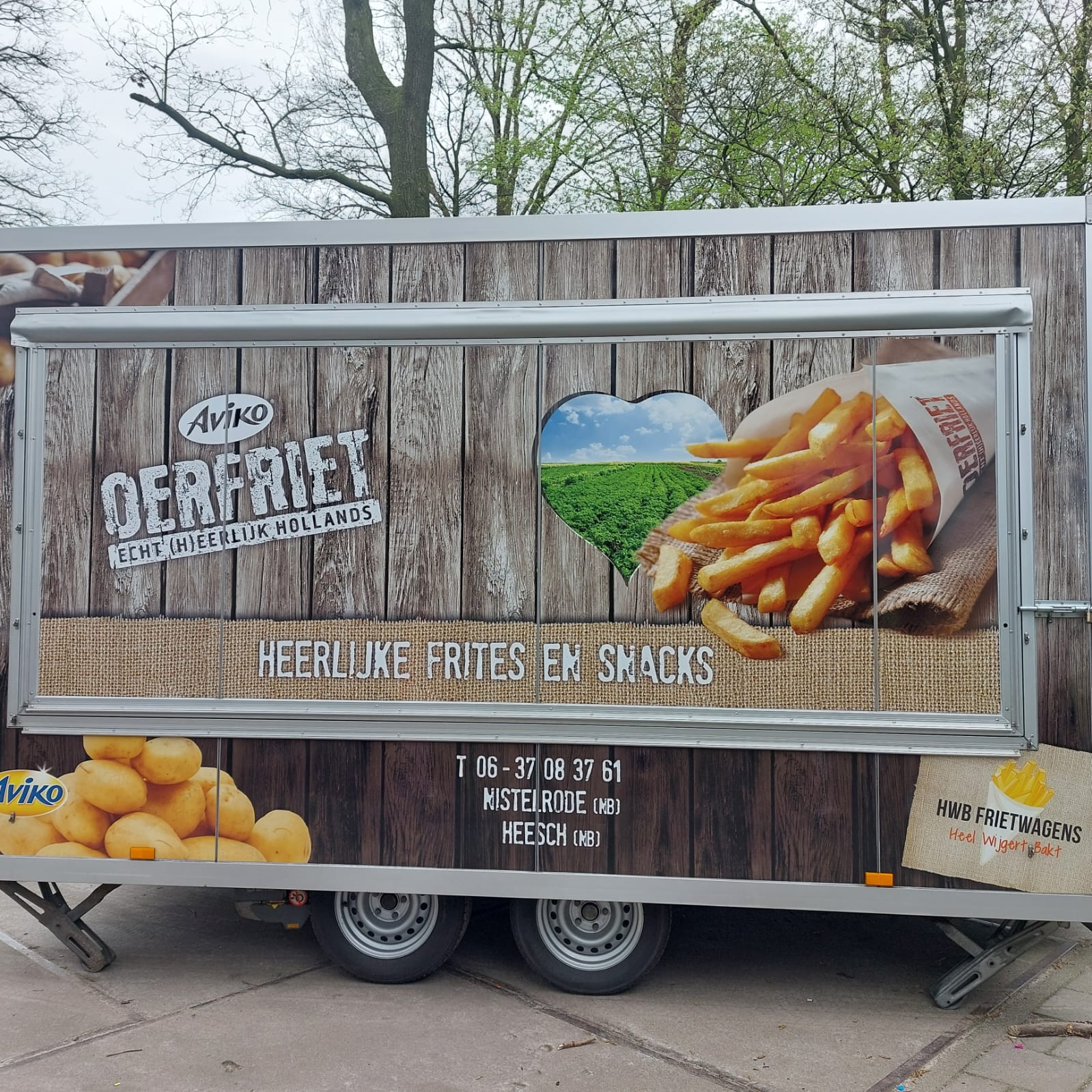 Frietkraam-Nistelrode-Uden-Veghel-Schijndel-Berlicum-Frietkar-Versefriet-Bedrijfsfeest-Bouwvakborrel-Personeelsfeest-Koffietafel-Catering